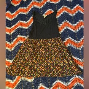 Sleeveless Mini floral dress size L.